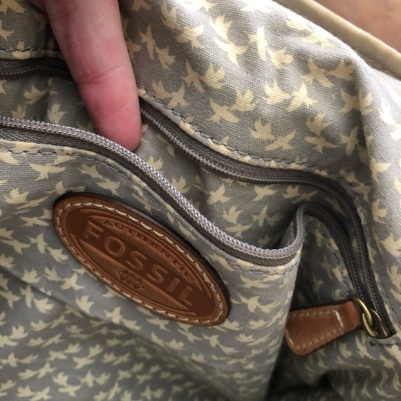 Waterproof Fossil messenger bag - Picture 12 of 12